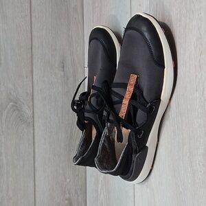 Olukai Women Mikili Sneakers shoes sz 9.5